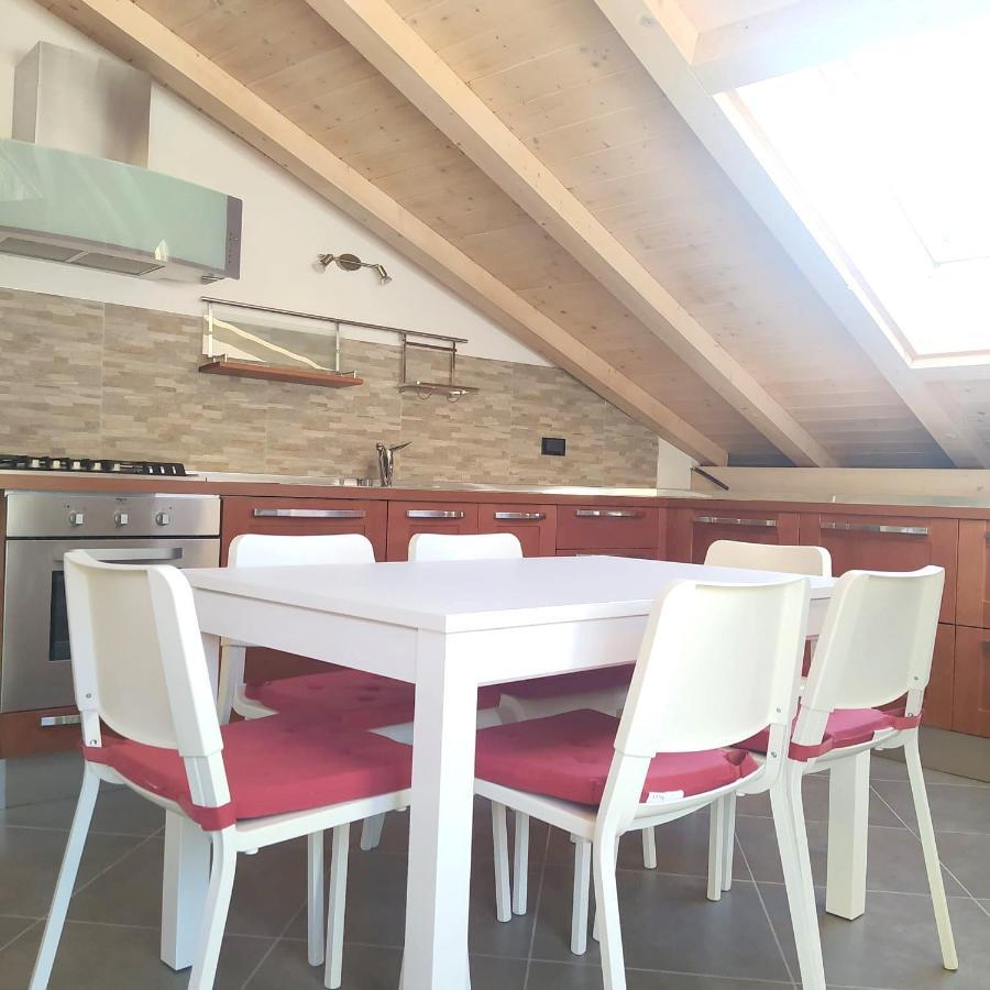 קוגולו Appartamento Mary - Casa Green - Dog Friendly, Box Auto מראה חיצוני תמונה