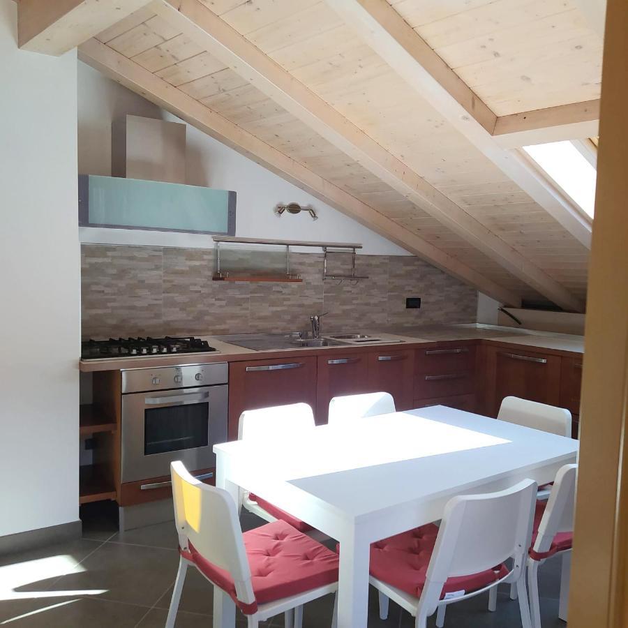 קוגולו Appartamento Mary - Casa Green - Dog Friendly, Box Auto מראה חיצוני תמונה